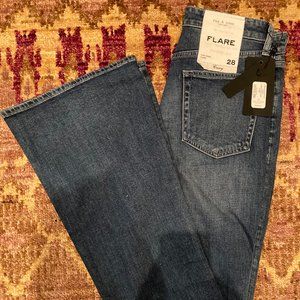 Rag & Bone Women's flare jeans NWT sz. 28